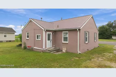 305 N Charles Street, La Grange, NC 28551 - Photo 5