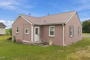 305 N Charles St, La Grange, NC 28551 - Photo 5