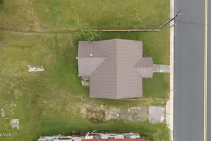 305 N Charles St, La Grange, NC 28551 - Photo 11