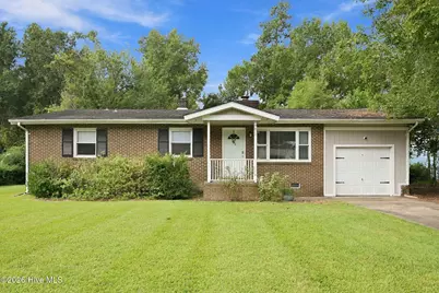 811 Little John Avenue, Jacksonville, NC 28546 - Photo 1