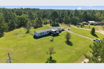 135 Meadow Lane, Hamlet, NC 28345 - Photo 7