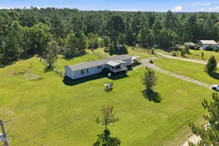 135 Meadow Ln, Hamlet, NC 28345 - Photo 7