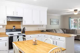 122 Purdie Dr, Emerald Isle, NC 28594 - Photo 7