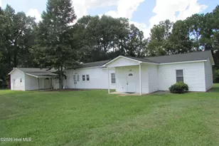 2347 W Wards Bridge Rd, Warsaw, NC 28398 - Photo 1