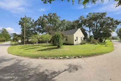 2707 Alabama Avenue, New Bern, NC 28560 - Photo 3