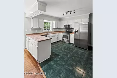 103 Marina Court, Jacksonville, NC 28540 - Photo 15
