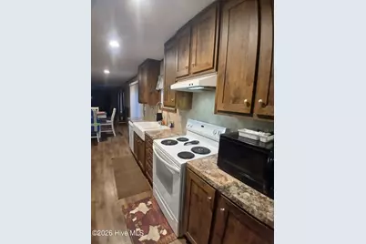 910 McCaskill Drive, Kinston, NC 28501 - Photo 9