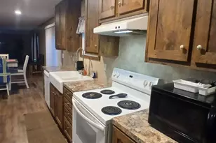910 McCaskill Dr, Kinston, NC 28501 - Photo 9