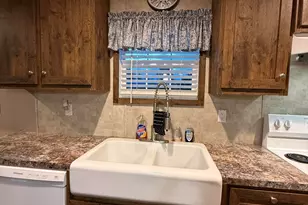 910 McCaskill Dr, Kinston, NC 28501 - Photo 11