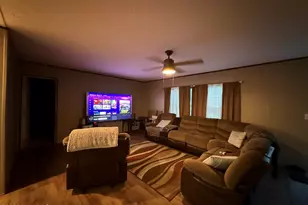 910 McCaskill Dr, Kinston, NC 28501 - Photo 3