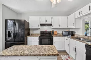106 Quartz Dr, Jacksonville, NC 28540 - Photo 13