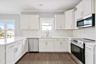 305 Birmingham Ave, Carolina Beach, NC 28428 - Photo 9
