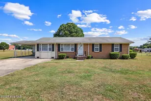 1719 Lipscomb Rd E, Wilson, NC 27893 - Photo 1