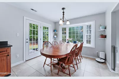 304 Pebble Lane, Jacksonville, NC 28546 - Photo 11
