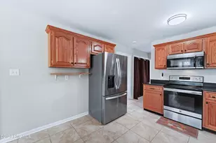 304 Pebble Ln, Jacksonville, NC 28546 - Photo 15