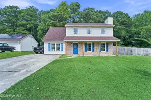 304 Pebble Ln, Jacksonville, NC 28546 - Photo 1