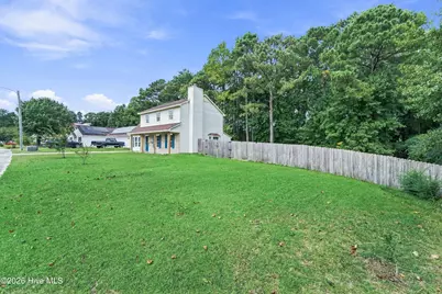 304 Pebble Lane, Jacksonville, NC 28546 - Photo 3