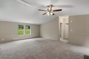 116 Avon Ln, Newton Grove, NC 28366 - Photo 7