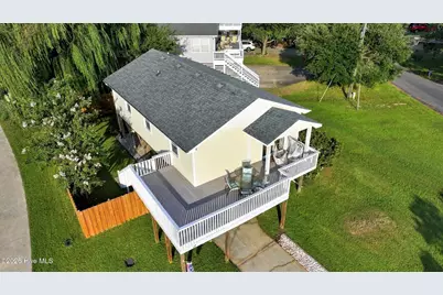 110 Rhodoms Drive, Kill Devil Hills, NC 27948 - Photo 9