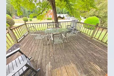 705 Peterson Street, Clinton, NC 28328 - Photo 7