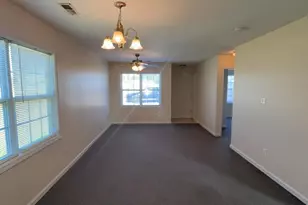 200 Angus Ln, Richlands, NC 28574 - Photo 3