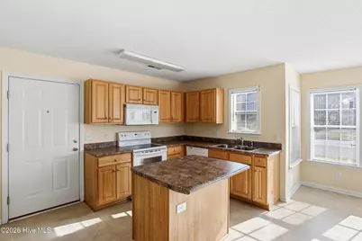 928 S 10th Street, Wilmington, NC 28401 - Photo 9