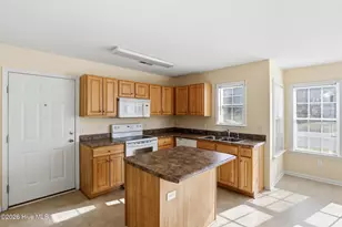 928 S 10th St, Wilmington, NC 28401 - Photo 9