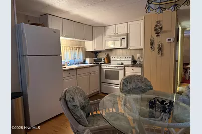7147 Dale Avenue SW, Ocean Isle Beach, NC 28469 - Photo 9