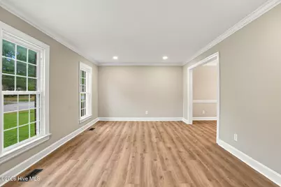 2214 Somerset Drive N, Wilson, NC 27893 - Photo 11
