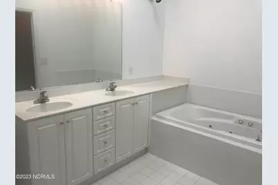 4122 Breezewood Drive #Apt 202, Wilmington, NC 28412 - Photo 15