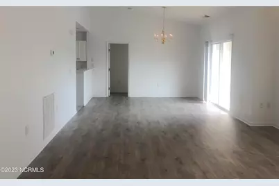 4122 Breezewood Drive #Apt 202, Wilmington, NC 28412 - Photo 5