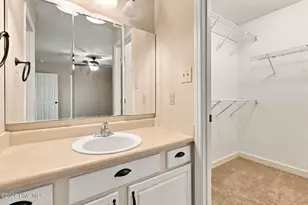 709 Longview Dr, Fayetteville, NC 28311 - Photo 17