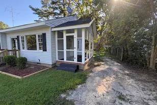 303 Dallas Ave, Lake Waccamaw, NC 28450 - Photo 35