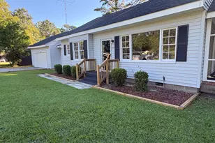 303 Dallas Ave, Lake Waccamaw, NC 28450 - Photo 37