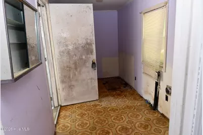 114 S Gillespie Street, Elizabethtown, NC 28337 - Photo 13