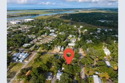 415 W Owens Street, Southport, NC 28461 - Photo 5