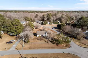 305 Tassel Ct, Hubert, NC 28539 - Photo 17
