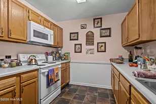 305 Tassel Ct, Hubert, NC 28539 - Photo 7