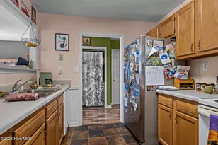 305 Tassel Ct, Hubert, NC 28539 - Photo 9