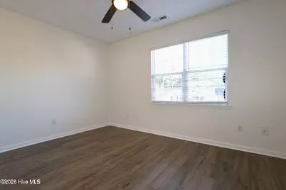 892 W Pueblo Drive, Jacksonville, NC 28546 - Photo 11