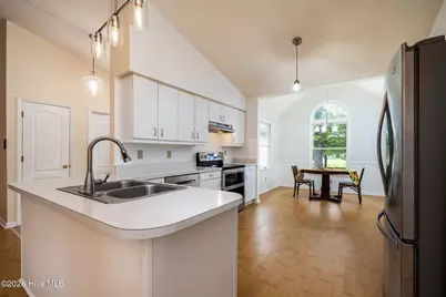 1309 Pelican Drive, New Bern, NC 28560 - Photo 19