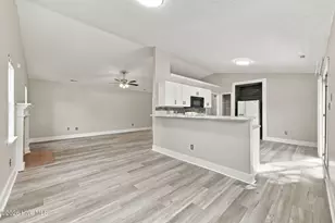 262 S Creek Dr, Jacksonville, NC 28540 - Photo 17