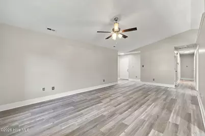 262 S Creek Drive, Jacksonville, NC 28540 - Photo 9