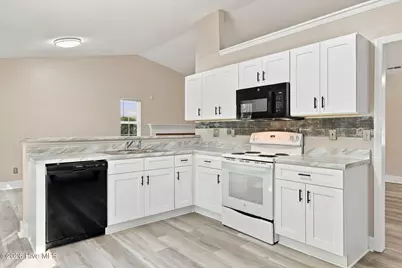 262 S Creek Drive, Jacksonville, NC 28540 - Photo 19