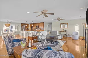 910 Canal Dr, Carolina Beach, NC 28428 - Photo 11