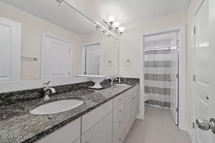 910 Canal Dr, Carolina Beach, NC 28428 - Photo 33