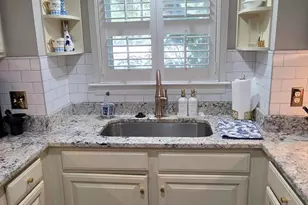 1310 Ann St, Beaufort, NC 28516 - Photo 15