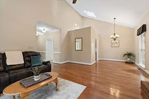 8407 Wycombe Ln, Raleigh, NC 27615 - Photo 5
