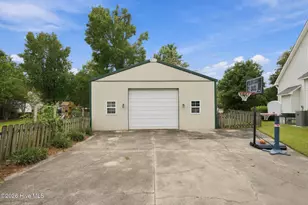 203 Trolley Ct, New Bern, NC 28560 - Photo 5
