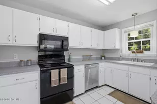530 Shadowridge Rd, Jacksonville, NC 28546 - Photo 9
